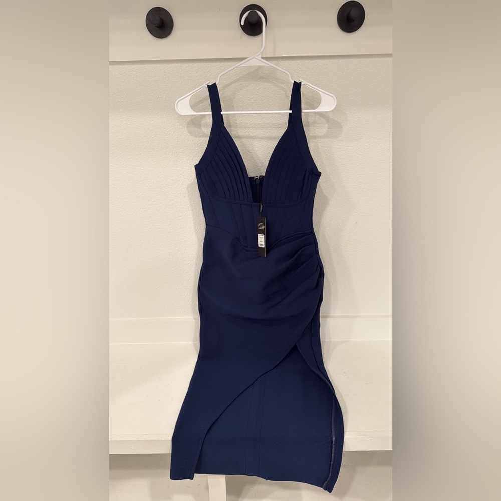 Fashion Nova bandage body con dress